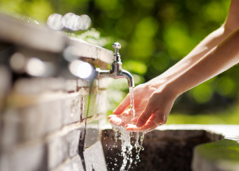 ¿Conoces los cambios en el control microbiológico de agua para uso y consumo?